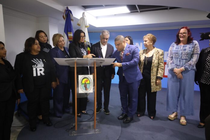 8e2bcf6d-c943-4745-994f-69b94a8f03f2